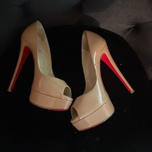 Louboutin Patent Lady Peep 150 Pumps 40 Nude